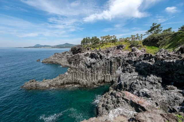 Formation rocheuse de lave à Jusangjeolli, Jeju, Corée du Sud