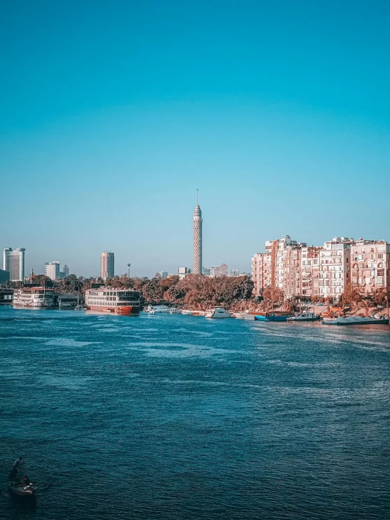 Vue de la tour du Caire depuis le Nil, Caire, Égypte