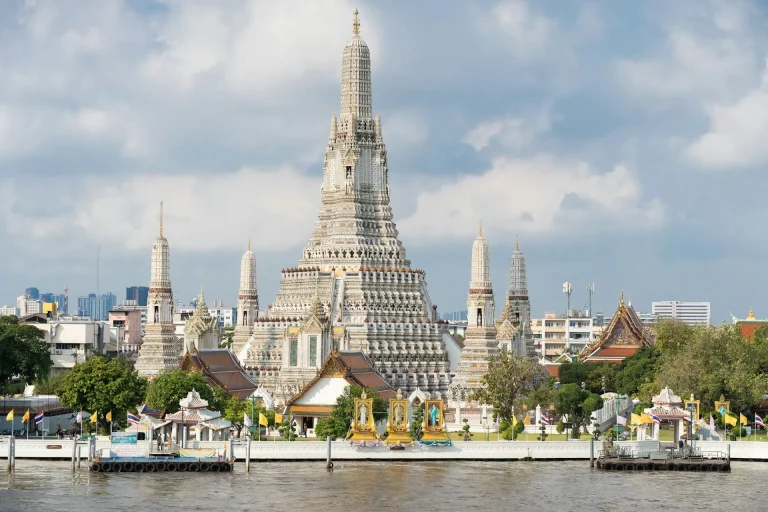 Wat Arun, temple emblématique à Bangkok, Thaïlande